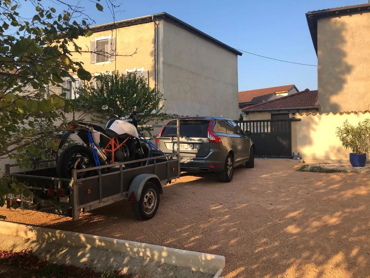 Domaine De La Serve Lancié Tatil Evi