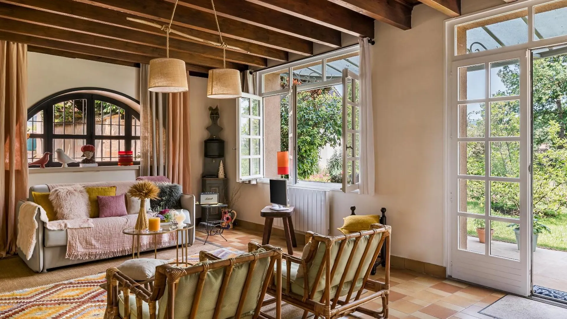 Domaine De La Serve Lancie 0*,  France